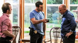 Hawaii 5-0 - Saison 4 - Kupouli'la (Brisé)