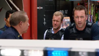 Hawaii 5-0 - Saison 7 - Ke Ku 'Ana (Le stand)